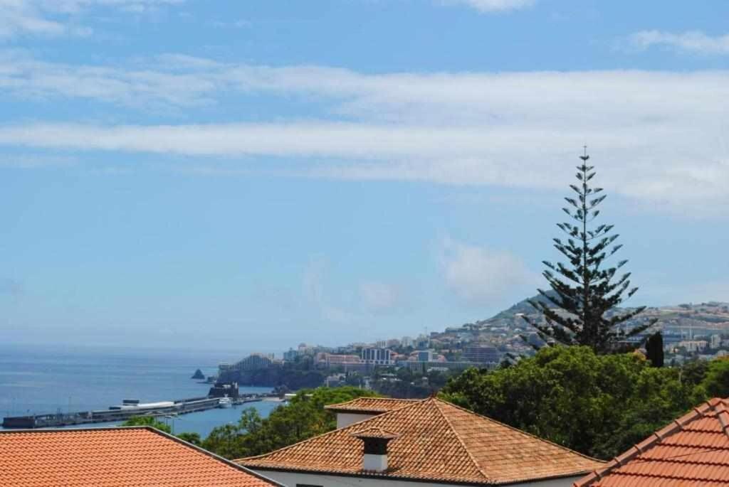Vila Rosa - Renovated House Overlooking The Sea Hotel Funchal  Kültér fotó